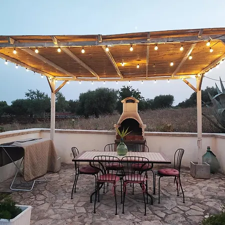 Trullo Il Zippo In Zippitello Holiday home *